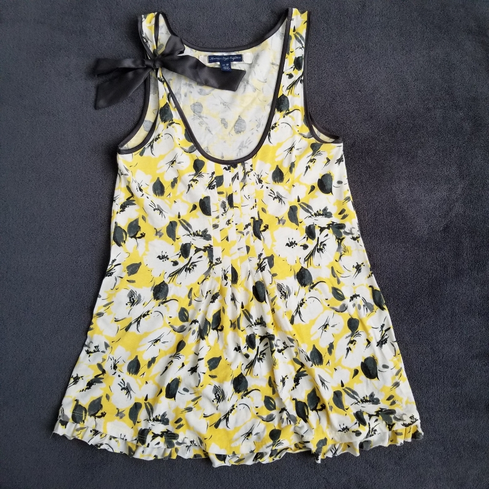 American Eagle Outfitters floral front pleated blouse with bow